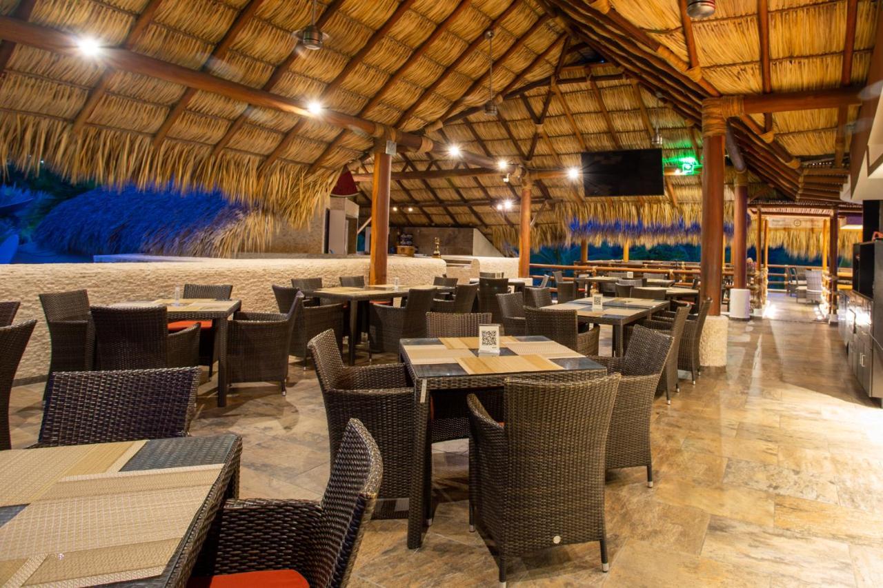 Princess Mayev Santa Cruz - Huatulco Exterior foto